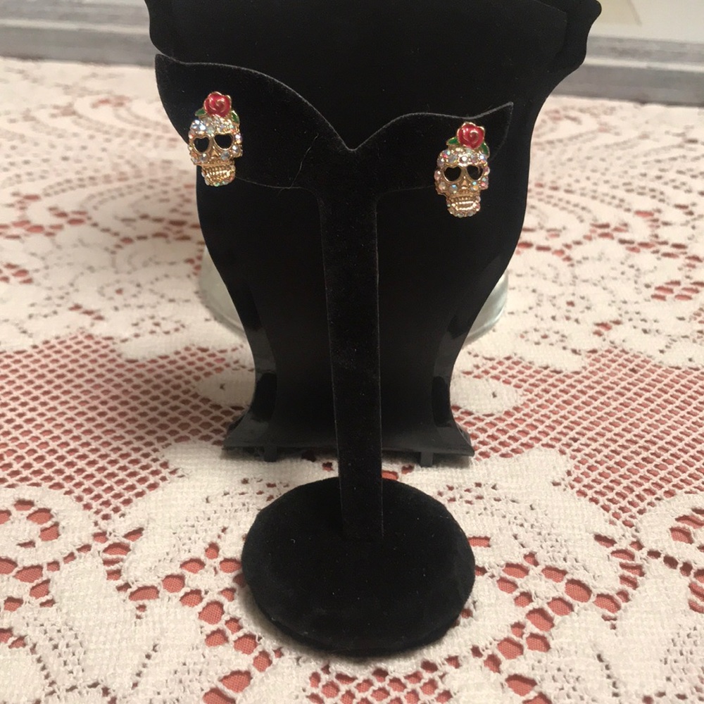 🆕Skull earrings